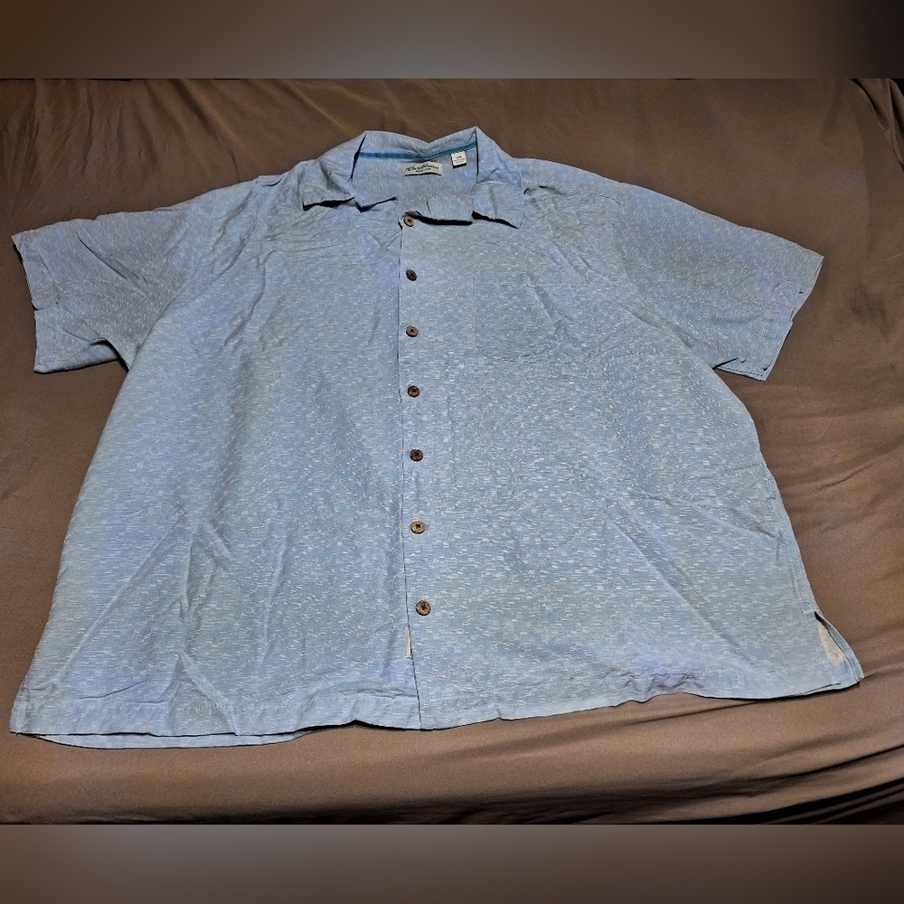 Carribean pure silk men's short sleeve shirt in a 2XB, EUC.